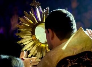 Adoração ao Santísimo (28/04/26)